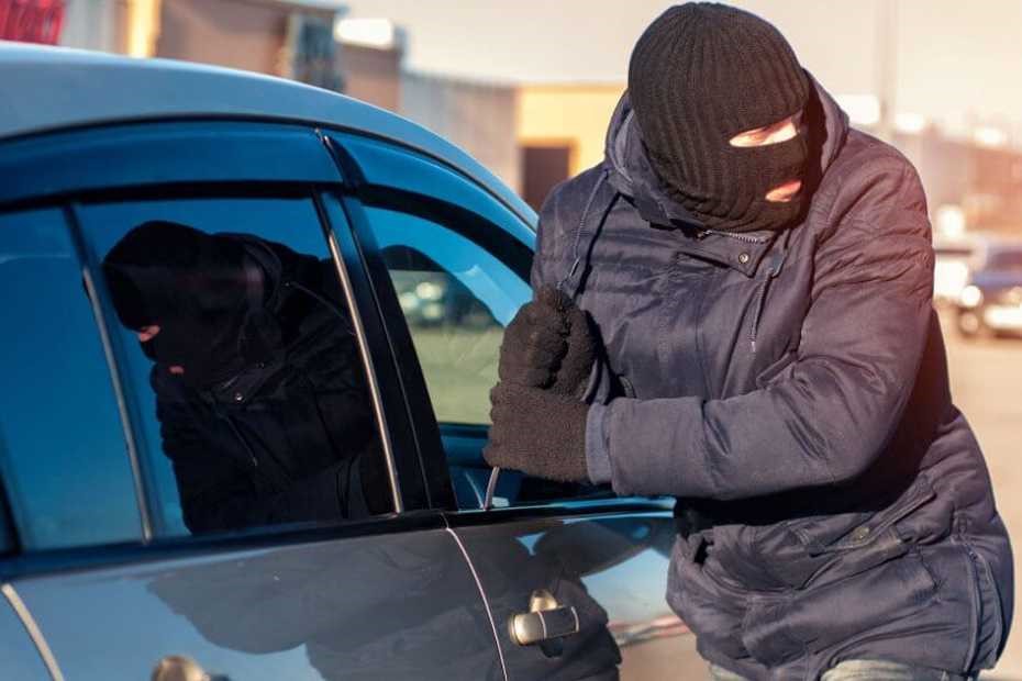چرا باید بیمه سرقت خودرو داشته باشیم؟